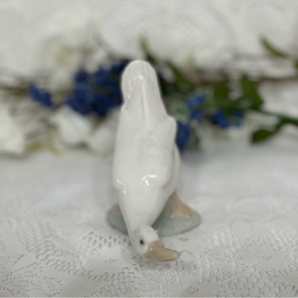 NAO by Lladro Goose Porcelain Figurine 1970's - Picture 2 of 4